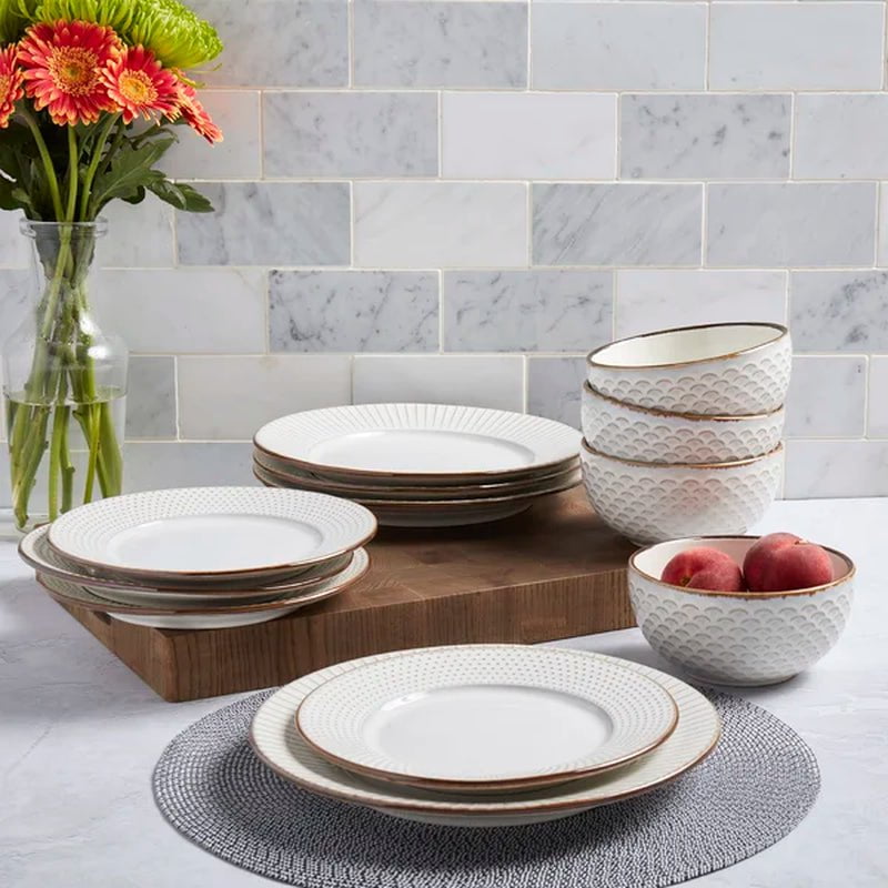 Hub Stoneware Dinnerware Set - Service for 4