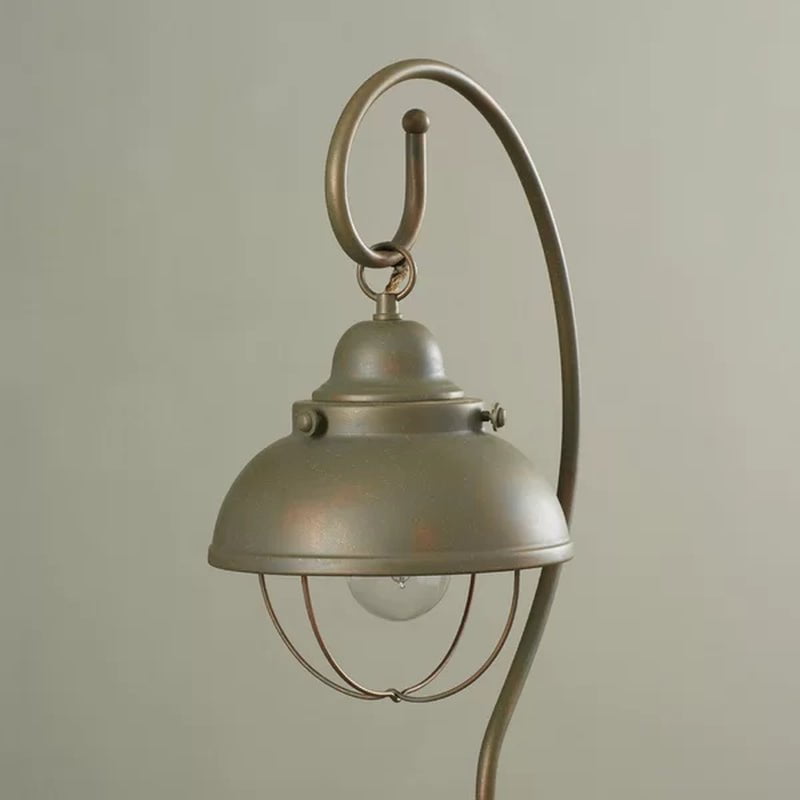 Wellfleet Metal Arched Lamp